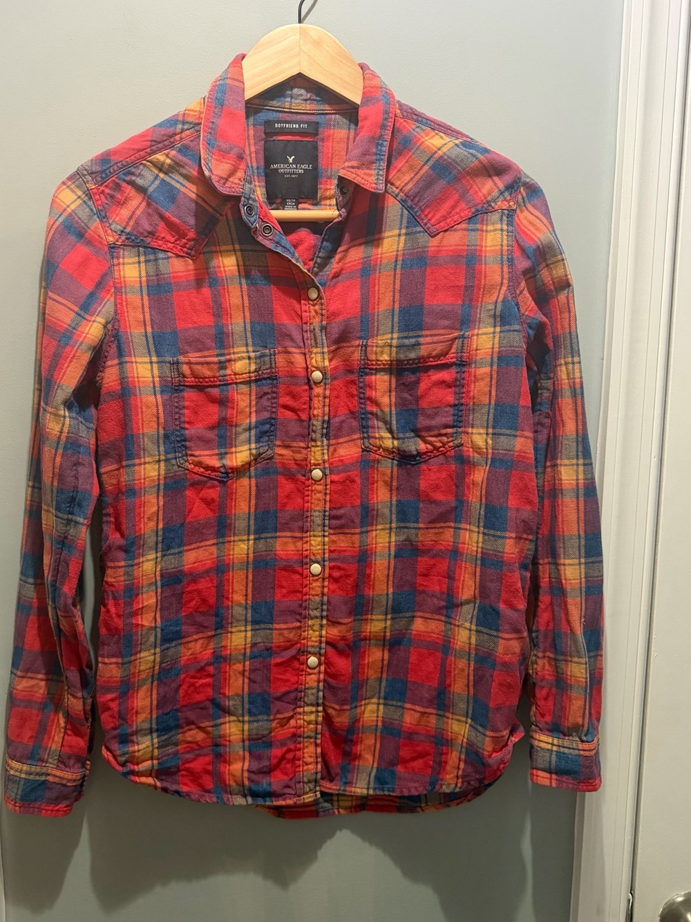 American Eagle Outfitters Boyfriend Fit Flannel  Shirt Snap Buttons